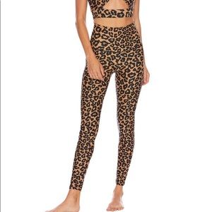 Beach Riot leopard leggings 💕